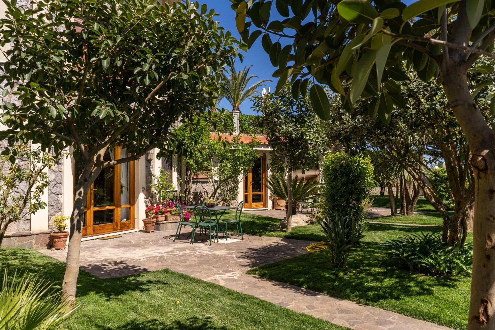 Villa Solatia 马萨鲁布朗斯 外观 照片